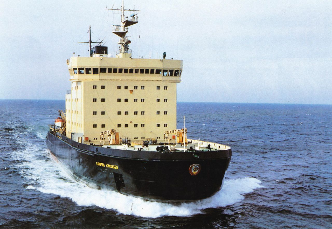 Капитан Николаев