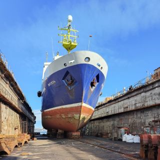 Доковое производство